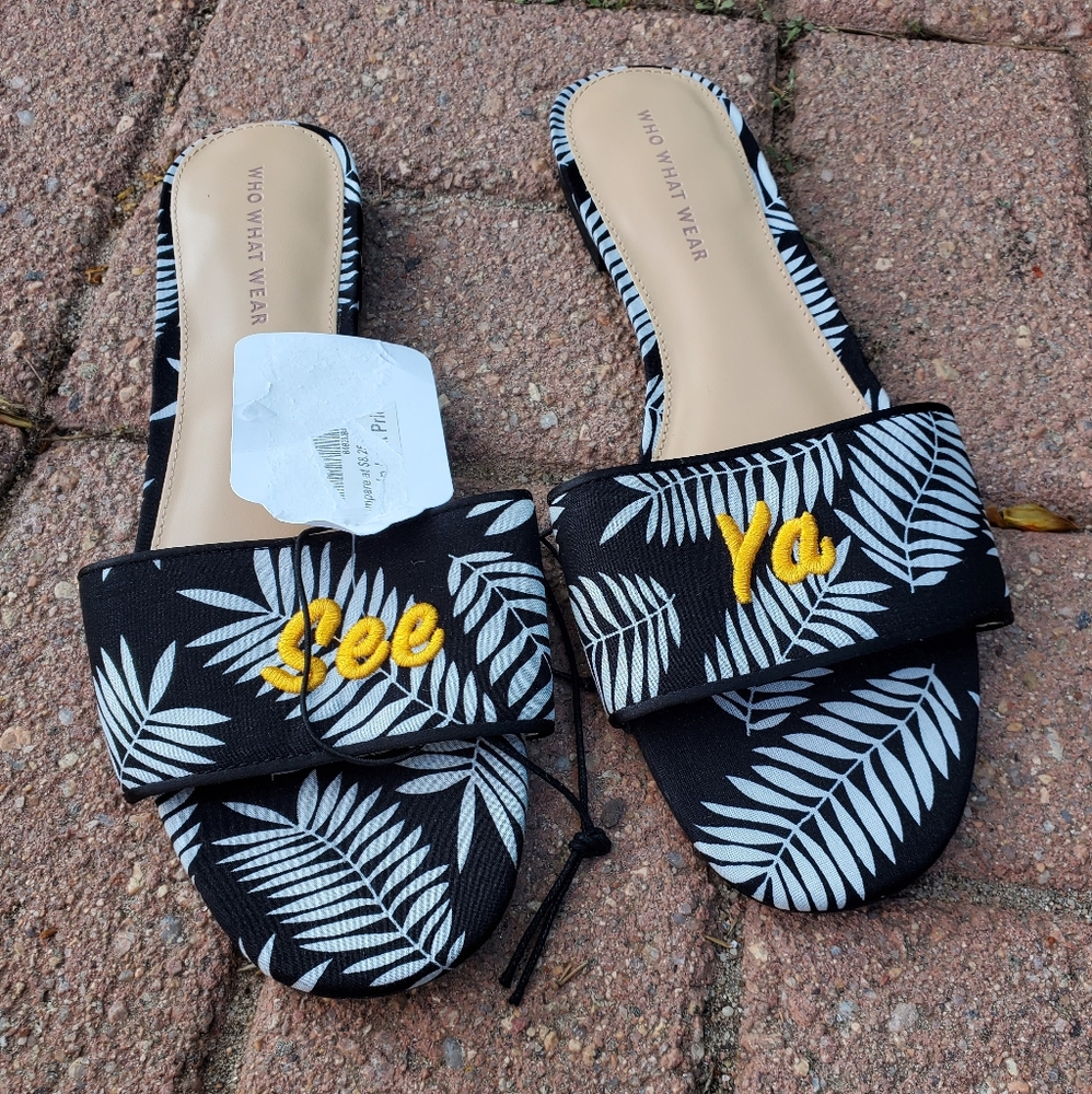 NWT Slip on's - Picture 2 of 4